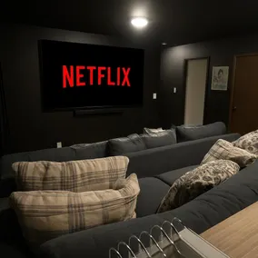 Lake Views-Hot Tub-Movie Room+Arcade Games-EV Chgr - Image 4