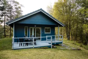 Otter with mountain view and enclosed decking - Image 3