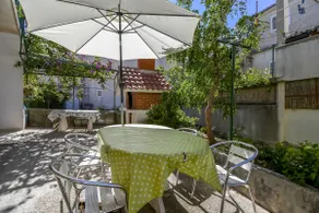 Apartment Željko A1 Makarska, Riviera Makarska - Image 2