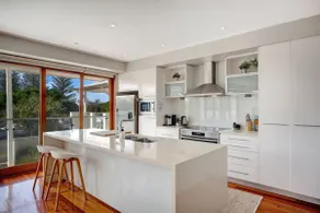 2 20 Kingfisher Dr Peregian Beach - Image 2