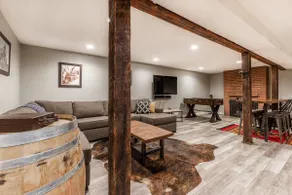4-bed home w GameRoom, FirePit & Saltwater Hot Tub - Image 3