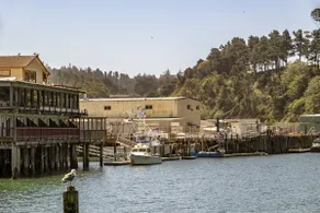 Dans le port de Noyo - Caravane de tourisme / terrasse meublée NEUF - Image 5