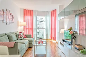 Warm apartment with pool in Barcelona - Image 2