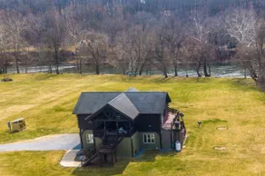 Poppy's Hideaway on the Shenandoah River! - Image 2