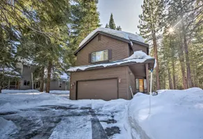 Cabin < 2 Mi to Tahoe Donner Downhill Ski Resort - Image 2