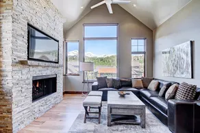 Slope View Chalet: Breckenridge Townhome, Walk to Main Street and Gondola - Image 4