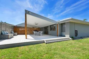 Fairway Views close to beach pet friendly - Image 2