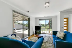 Fairway Views close to beach pet friendly - Image 3