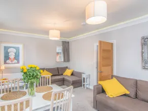 Fab Apartment - Image 4