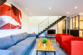 Modern beach house with large terrace - Image 3