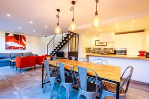 Modern beach house with large terrace - Image 2