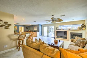 Solar-Heated Pool! Tropical Apollo Beach Hideaway - Image 4