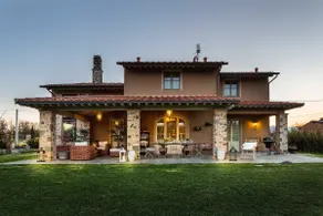 VILLA OTTO Lyxig toskansk bondgård med privat pool nära Lucca Pisa Pistoia - Image 4