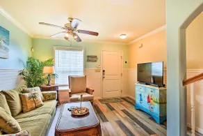 Near Beach & Golfing: Port Aransas Condo w/ Deck - Image 5