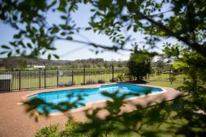 Bluebush Estate - The Chalet - Image 3