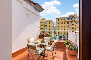 Family 2 bedroom Apartment Terrace Sorrento Centre - Image 4