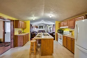 180-Acre Farm: 'The Lodge' in Klingerstown! - Image 5