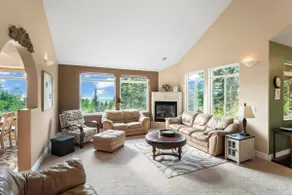 Hillside Haven - Image 4