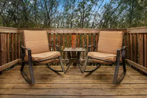 Modern Townhome With Open Floor Plan and Pool Table Near Washington Square, 8.5 miles to Downtown - Image 2
