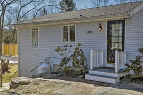 Peaceful Waterfront Apt w/ Deck, 22 Mi to Portland - Image 3