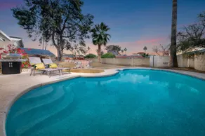 Loma Vista - Amazing Backyard Pool & Fire Pit - Image 2