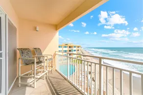 Luxury Oceanfront Penthouse: Heated Pool + Hot Tub & Private Balconies 🌅 - Image 2