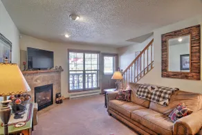 Red River Home w/ 2 Balconies - 1 Block to Main St - Image 4