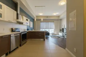 Executive Suite in Sudbury: Gym, Kitchen & Free Pa - Image 4
