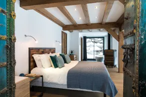 Contemporary chalet, close to centre of Chamonix - Image 4