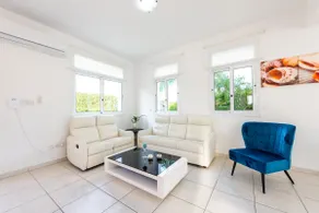 Villa Palm Breeze - Moderne Villa i Prime beliggenhed med privat pool, grill og gratis WIFI. Bil ikke nødvendig - Image 2
