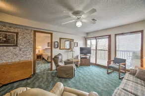 Branson Condo w/ Views: 2 Mi to Silver Dollar City - Image 4
