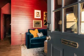Carriage House at The Dove Inn - Image 2