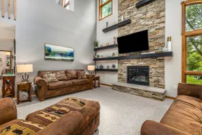 3 Story Retreat w / Whirlpool im Freien, Feuerstelle, Loft - In der Nähe von Pools! - Image 4