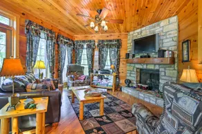 Lakefront South Carolina Abode w/ Deck & Boat Dock - Image 3