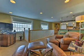 Walkable Downtown Logan Apartment w/ Rooftop Deck - Image 3