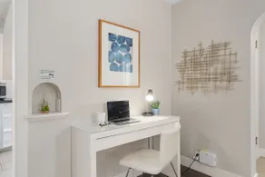 Beautiful Bungalow Next to CSU, Free Cruiser Bikes - Image 4