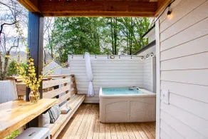 Cozy Family Retreat w/HT-Sauna Deck & DT Charm - Image 4