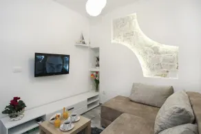 Luigi - One Bedroom Apartment with Rooftop Terrace - Image 4