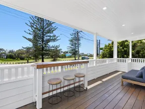 Oceanfront Beach House On Marine Parade - Image 4