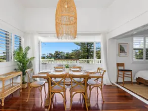Oceanfront Beach House On Marine Parade - Image 5