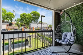 Walk to Nissan Stadium + 2 FREE Parking Spots - Image 2