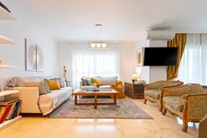 Genteel Home Martinez Campos - Image 4