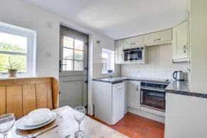 2 Bed in Wenhaston oc-spdr - Image 2