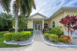 SE Cape Coral | Golfadgang | Stor ejendom, pejs, poolbord - Image 3