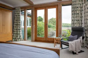 Stunning Cottage in South Downs National Park - Image 4