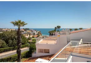 2 camere da letto, piscina comune, 400m alla spiaggia e centro città, ideale per famiglie - Image 3