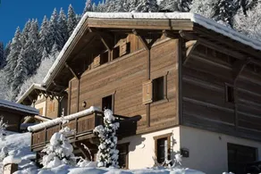 Ski i Ski ud chalet. Store placering på Pleney. 5 soveværelser sover 10 personer. - Image 4