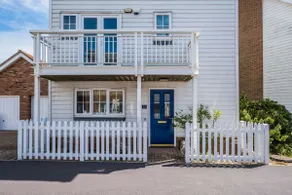 The White House - un chalet qui peut accueillir 9 personnes dans 4 chambres - Image 2