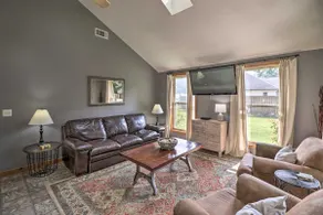 Mountain Home Cottage w/ Deck on White River! - Image 3