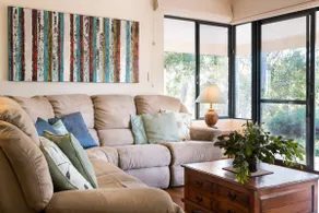 Vaila Bushland Charm near Beaches and Top Wineries - Image 2
